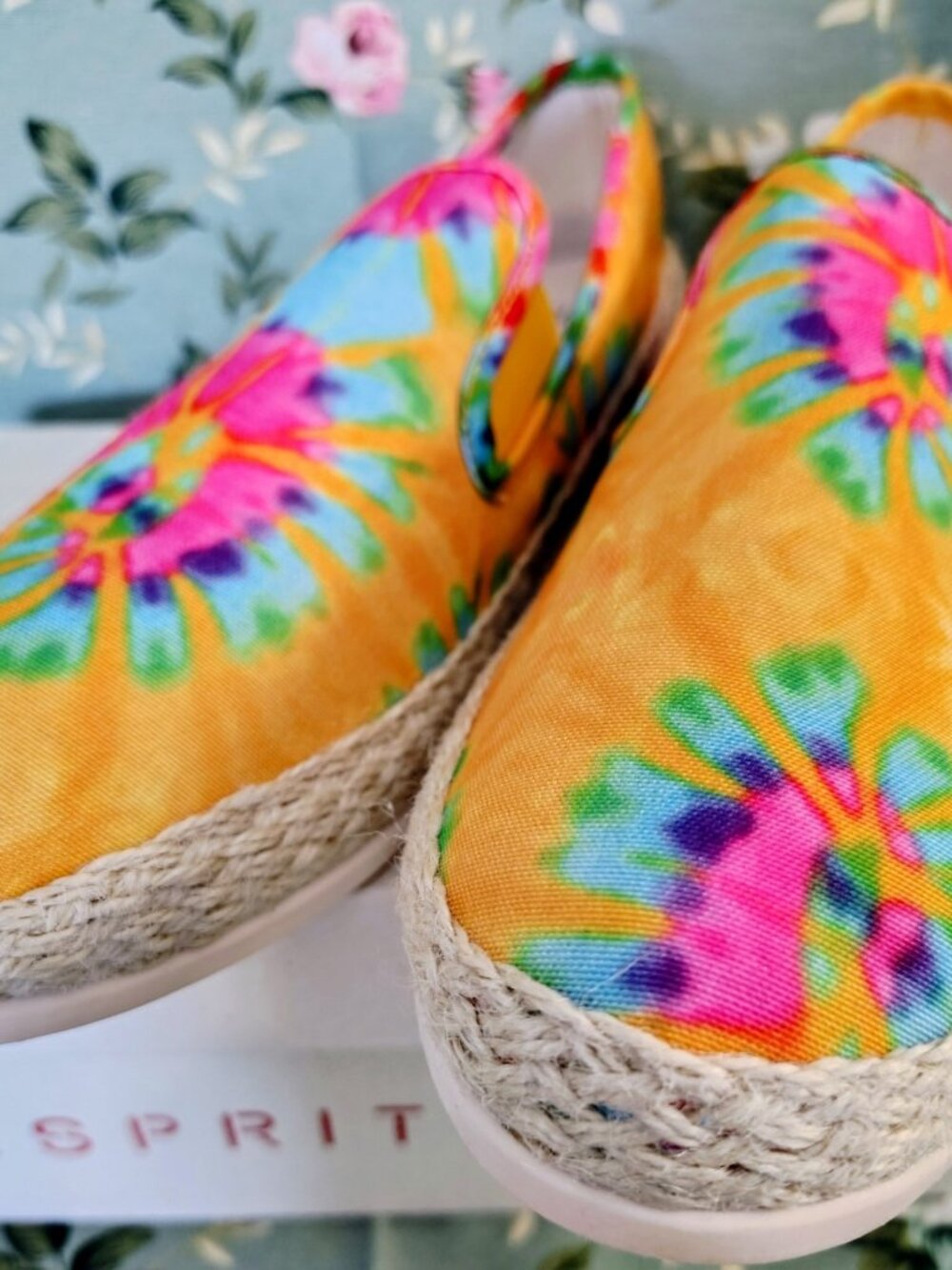 NIB Espirit Erika Yellow Pink Tie-Dye Espadrille Sneakers Womens Shoes Size 8 - Picture 10 of 14